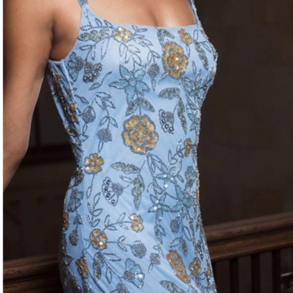 MAC DUGGAL Dress Size 10 Evening Gown Sequin Beaded Light Blue Sheath Like New - Picture 4 of 7